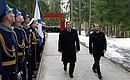 Посещение мемориального комплекса «Катынь». С Президентом Польши Брониславом Коморовским.
