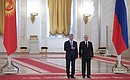 C Президентом Киргизии Алмазбеком Атамбаевым. Фото ТАСС