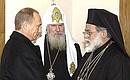 Встреча с Патриархом Московским и всея Руси Алексием II и Патриархом Александрийским и всей Африки Петром VII (справа).