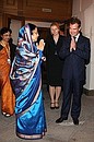 Дмитрий Медведев и Пратибха Патил перед началом торжественного вечера, посвящённого Году Индии в России.
