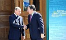 Перед началом встречи на высшем уровне Россия – Европейский союз. С Председателем Европейской комиссии Жозе Мануэлом Баррозу.