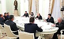 Встреча с полномочным представителем Президента в Уральском федеральном округе Игорем Холманских и жителями региона.