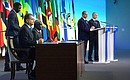 Signing ceremony. Eurasian Economic Commission Board Chairman Tigran Sargsyan and African Union Commission Chairman Moussa Faki Mahamat sign a Memorandum of Understanding between the Eurasian Economic Commission and the African Union on economic cooperation.