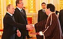 Верительную грамоту Президенту России вручает посол Тунисской Республики Кемаиес Жинауи.