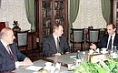 Встреча с президентами Азербайджана и Армении Гейдаром Алиевым (слева) и Робертом Кочаряном.