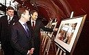 На фотовыставке, посвящённой истории российско-испанских отношений. С Председателем Правительства Испании Хосе Луисом Родригесом Сапатеро.
