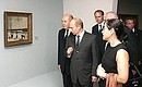 Осмотр выставки российского искусства «Россия!» в музее Гуггенхайма.