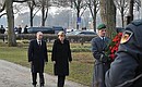 Wreath-laying ceremony in memory of the prisoners of Ahlem concentration camp, who died during the final days of World War II. With German Federal Chancellor Angela Merkel.