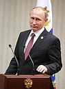 По итогам встречи лидеров экономик форума АТЭС Владимир Путин ответил на вопросы журналистов. Фото Михаила Метцеля