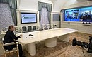 Владимир Путин в режиме видеоконференции принял участие в церемонии подключения двух новых энергоблоков к Единой энергосистеме России.