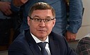 Министр строительства и жилищно-коммунального хозяйства Владимир Якушев на совещании по вопросам социально-экономического развития Астраханской области.