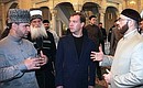 В мечети имени Ахмата Кадырова.