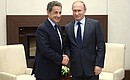 С экс-президентом Франции Николя Саркози .