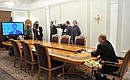 Владимир Путин в режиме видеоконференции принял участие в церемонии ввода в эксплуатацию Киринского газоконденсатного месторождения.