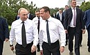 C Председателем Правительства Дмитрием Медведевым во время посещения спортивно-оздоровительного центра «Волей Град».