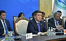 Президент Киргизии Сооронбай Жээнбеков на заседании Совета глав государств – членов Шанхайской организации сотрудничества в расширенном составе.
