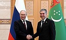 With Speaker of the People’s Council of Turkmenistan Gurbanguly Berdimuhamedov. Photo: Dmitry Azarov, Kommersant