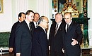 Встреча с председателем Конституционного суда Республики Корея Ким Ем Чжуном (в центре). (Второй справа: Председатель Конституционного Суда России Марат Баглай.)