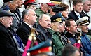 С Президентом Молдовы Игорем Додоном на военном параде в ознаменование 72-й годовщины Победы в Великой Отечественной войне 1941–1945 годов.