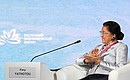 Вице-президент Лаоса Пани Ятхоту на пленарном заседании восьмого Восточного экономического форума. Фото: Александр Вильф, РИА «Новости»