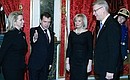 Дмитрий Медведев с супругой Светланой Медведевой перед началом краткой беседы с Президентом Латвийской Республики Валдисом Затлерсом и его супругой Лилитой Затлере.