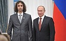 С лауреатом премии Президента в области науки и инноваций для молодых учёных за 2012 год Дмитрием Чудаковым.