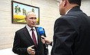 Владимир Путин ответил на вопросы ведущего телеканала Al Ghad Амро Абд Эль-Хамида. Фото: Кристина Кормилицына, МИА «Россия сегодня»