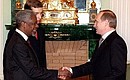 С Генеральным секретарем Организации Объединенных Наций (ООН) Кофи Аннаном.