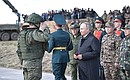 After the exercises, Vladimir Putin presented awards to ten Russian, Chinese and Mongolian military personnel who distinguished themselves during the manoeuvres.