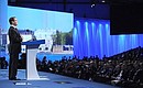 Выступление на заседании Петербургского международного экономического форума. Фото РИА «Новости»