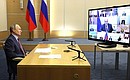В ходе совещания с членами Правительства (в режиме видеоконференции).