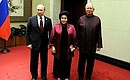 С Премьер-министром Малайзии Наджибом Разаком и его супругой.