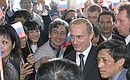 President Putin attending a traditional get-together of Vietnamese graduates of Soviet and Russian universities and colleges. 