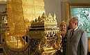 President Putin and Lyudmila Putin in the National Museum of Thailand.