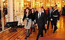 В ходе осмотра официальной резиденции Президента Аргентины – дворца Каса Росада. С Президентом Аргентины Кристиной Фернандес де Киршнер.
