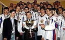 С игроками сборной России по хоккею.