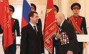Церемония вручения государственных наград. Медалью «За боевые заслуги» награждается Николай Кретов.