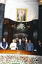 Перед началом выступления на совместном заседании верхней и нижней палат парламента Индии.