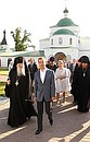 Дмитрий и Светлана Медведевы посетили Спасо-Преображенский мужской монастырь. С архиепископом Владимирским и Суздальским Евлогием.