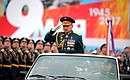 Министр обороны Сергей Шойгу на военном параде в ознаменование 72-й годовщины Победы в Великой Отечественной войне 1941–1945 годов.