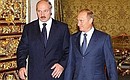 С Президентом Белоруссии Александром Лукашенко перед началом заседания Высшего Государственного Совета Союзного государства России и Белоруссии.