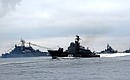 Парад боевых кораблей в честь Дня Военно-Морского Флота. Фото Александра Юрьева