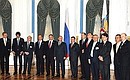 Встреча с министрами финансов государств «Группы восьми». Фотографирование перед началом встречи.
