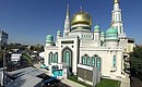 Московская соборная мечеть открыта после реконструкции.