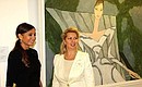 С супругой Президента Азербайджана Мехрибан Алиевой во время посещения Музея современного искусства.