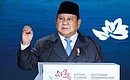 Президент Индонезии Прабово Субианто на пленарном заседании XI Восточного экономического форума. Фото: Пётр Ковалёв, ТАСС