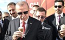 Президент Турции Реджеп Тайип Эрдоган во время посещения Международного авиационно-космического салона «МАКС-2019».