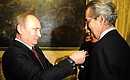 Владимир Путин вручил орден Дружбы дипломатическому советнику Президента Италии Антонио Дзанарди Ланди.