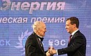 С лауреатом международной энергетической премии «Глобальная энергия» Борисом Патоном.