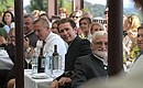 Федеральный канцлер Австрийской Республики Себастиан Курц на свадьбе Министра иностранных дел Австрии Карин Кнайссль и Вольфганга Майлингера.